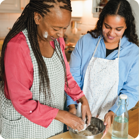Cooking daughter and mum 01